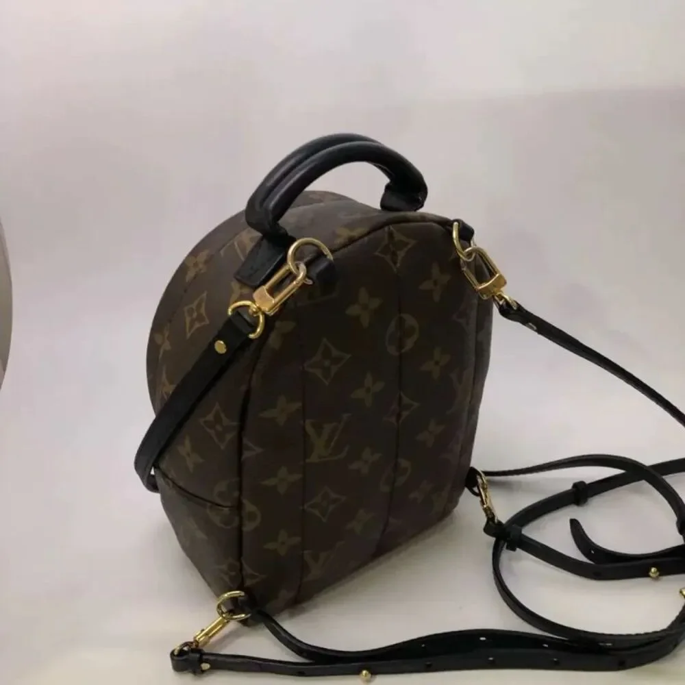 Louis Vuitton Women Pre-Loved Bag Very Good Condition